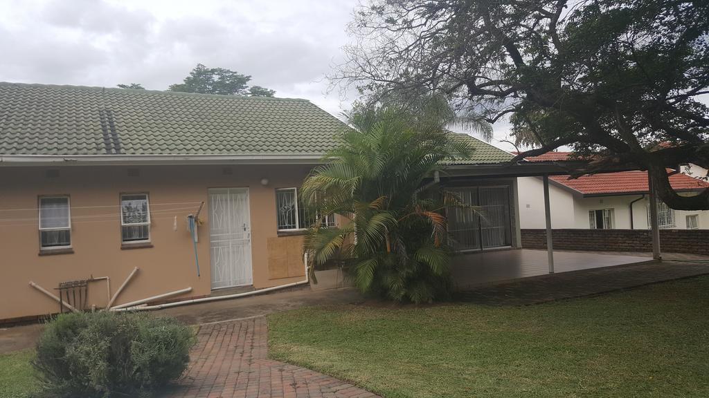 Spring Acres Guesthouse Mbombela Exteriör bild